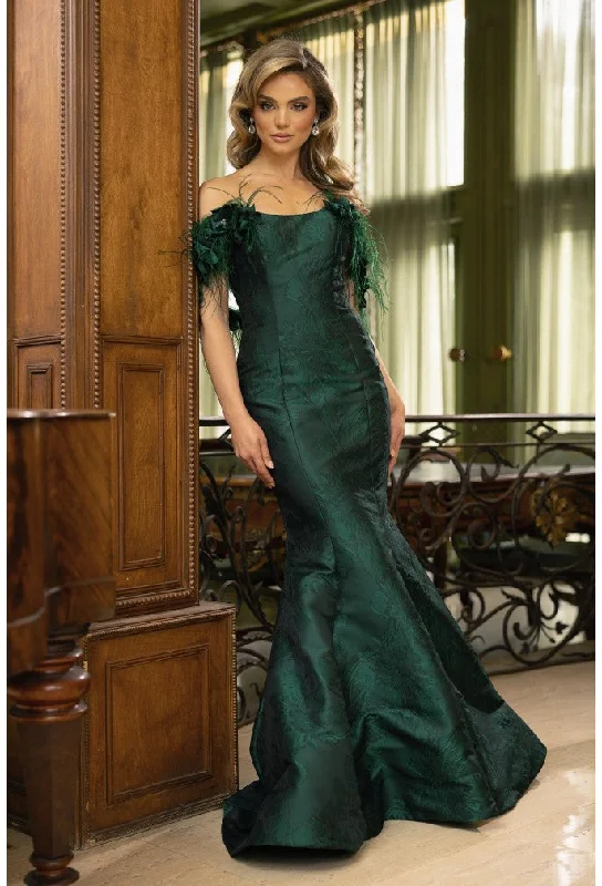 Terani Couture 242E3160 evening dress