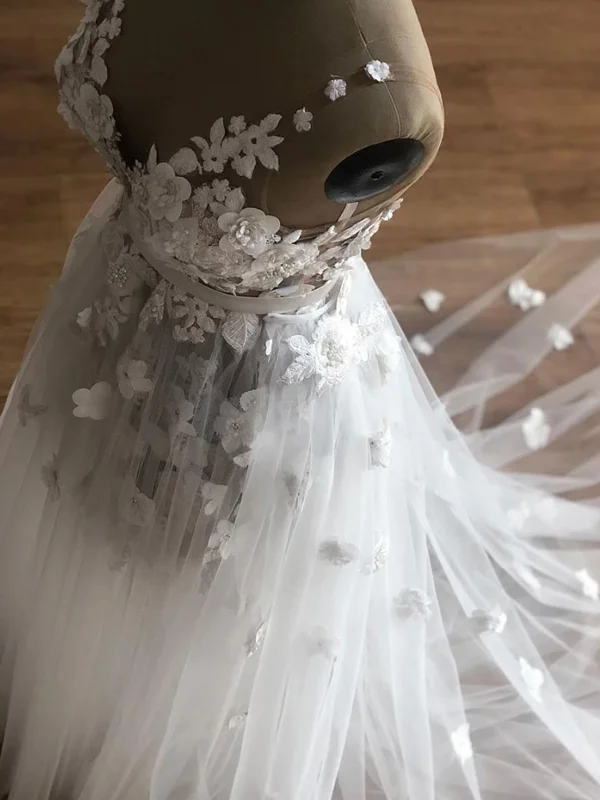 V Neck White Tulle Lace Long Prom Dresses, V Neck White Tulle Lace Long Evening Dresses V Neck White Tulle Lace Long Prom Dresses, V Neck White Tulle Lace Long Evening Dresses