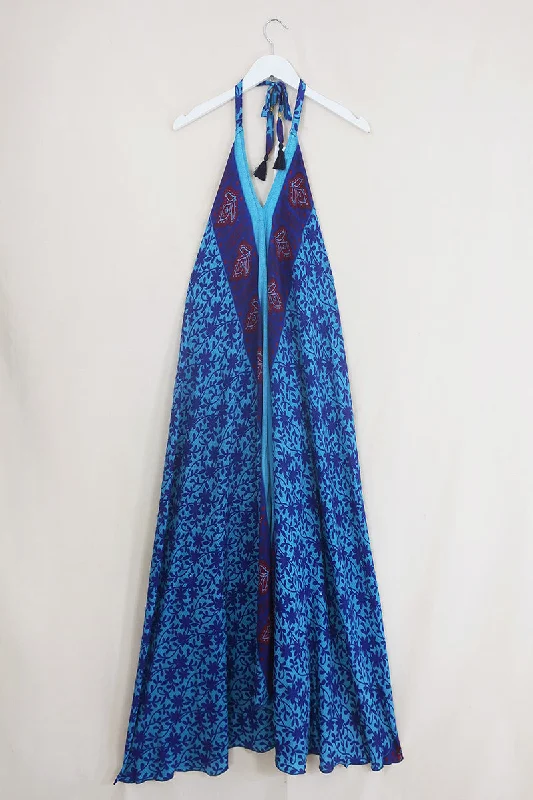 Athena Maxi Dress - Vintage Sari - Shadow Blue Daisies - Free Size M/L Stylish Long Sleeve Maxi Dress Athena Maxi Dress - Vintage Sari - Shadow Blue Daisies - Free Size M/L Stylish Long Sleeve Maxi Dress