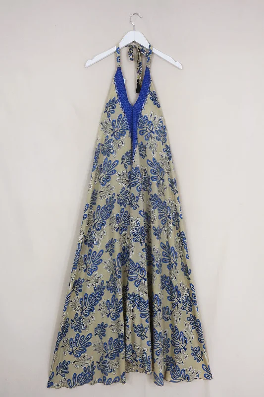 SALE Athena Maxi Dress - Vintage Sari - Ecru & Blue Abstract Trees - Free Size M/L Trendy Ruffled Maxi Dress SALE Athena Maxi Dress - Vintage Sari - Ecru & Blue Abstract Trees - Free Size M/L Trendy Ruffled Maxi Dress