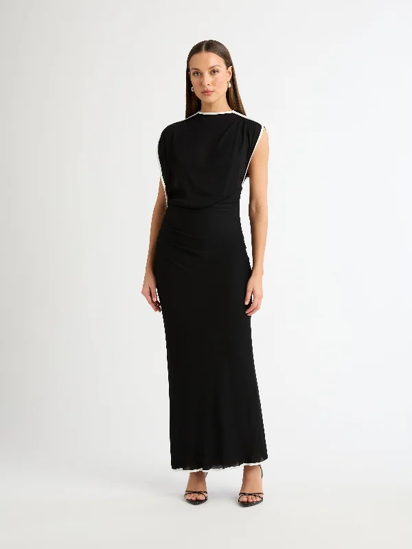 ISABELLA MAXI DRESS Comfortable Pleated Maxi Dress