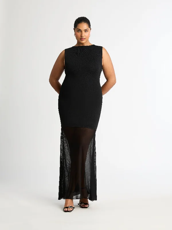 KATE KNIT MAXI DRESS Cozy Knit Maxi Dress