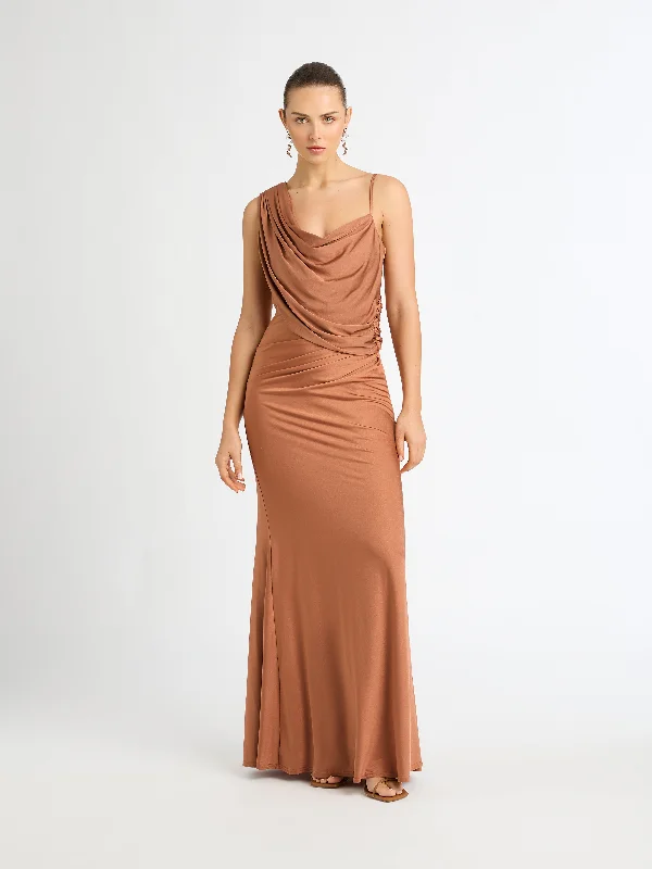 SOLANGE MAXI DRESS Trendy V-Neck Maxi Dress