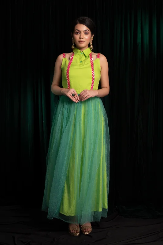 Women's Green Crepe Maxi Dress - Khumaar- Shuchi Bhutani Trendy Fit-and-Flare Maxi Dress