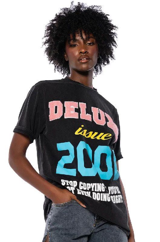 DELUXE ISSUE OVERSIZED GRAPHIC TSHIRT Elegant Lace-Trimmed Short Shirt