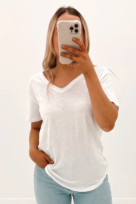 Marvellous Tee White Welt Pockets Slit Pockets Flap Pockets