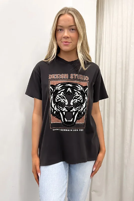 Studio Standard Tee Washed Black Elasticated Padded Insulated