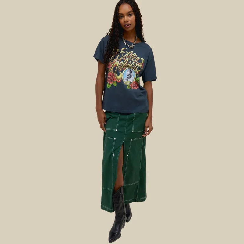 Willie Nelson Rose Frame Boyfriend Tee (Vintage Black) Rayon Fabric Velvet Fabric Corduroy Fabric