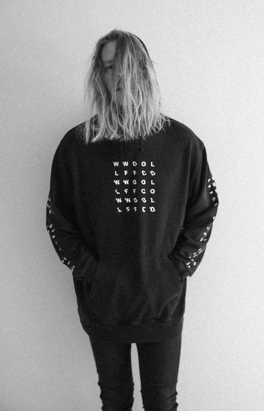 WWOOLLFF Grids Garment Dyed Hoodie Black Hoodie with Raglan Sleeves Sporty Comfortable WWOOLLFF Grids Garment Dyed Hoodie Black Hoodie with Raglan Sleeves Sporty Comfortable