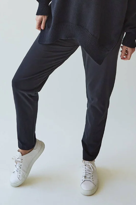 Chalk Brooke Black Slim Fit Organic Jersey Trousers Trousers chic elegant