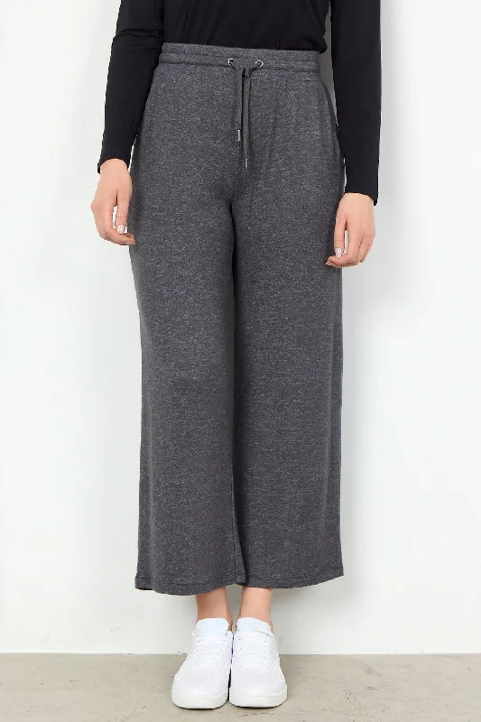 Soyaconcept SC-Biara 74 25388 Col 99780 Dark Grey Soft Touch Cropped Trousers Trousers Capri Summer