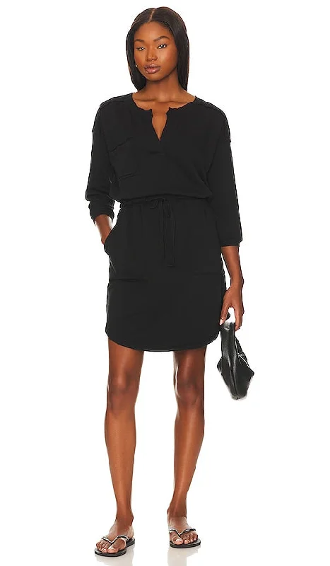 Bobi Cinched Waist Dress in Black