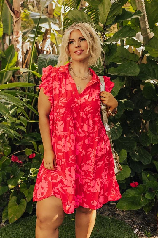 Cabana Date Floral Dress In Red Curves